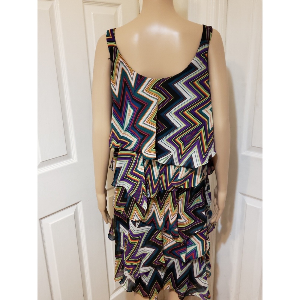 NWOT|➕ Signature by Robbie Bee {ZIGZAG TIER DRESS} - Picture 7 of 8